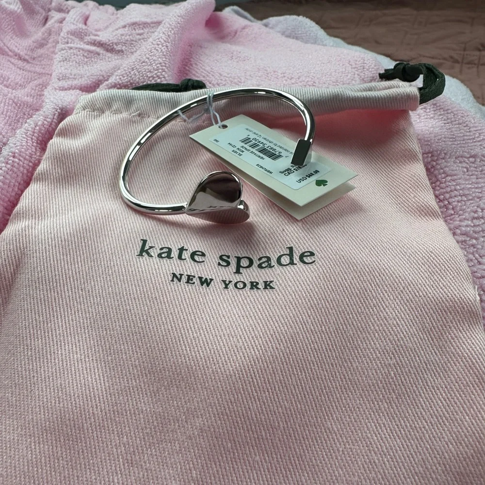 *NWT* Kate Spade Heritage Silver Bangle Bracelet